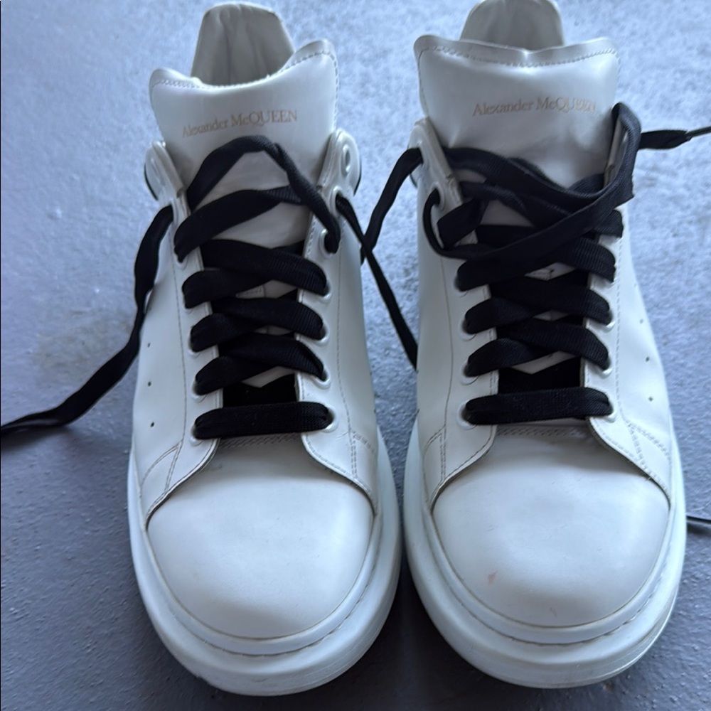 Alexander McQueen White Leather Sneakers with Black Laces